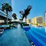 Sea View Studio By By St Regis 5 Stars Infinity Pool
