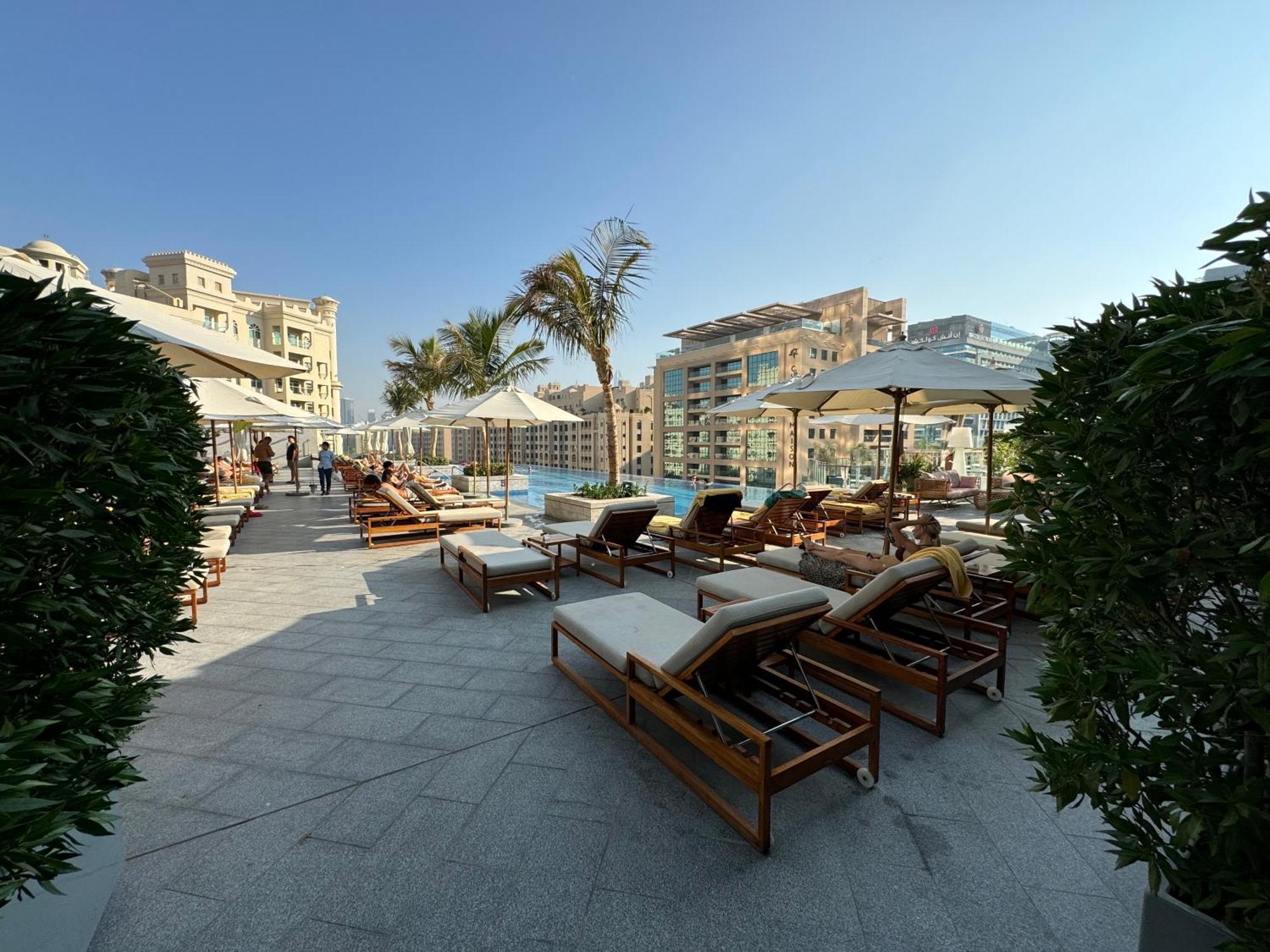 Sea View By By St Regis 5 Stars Infinity Pool Apartment